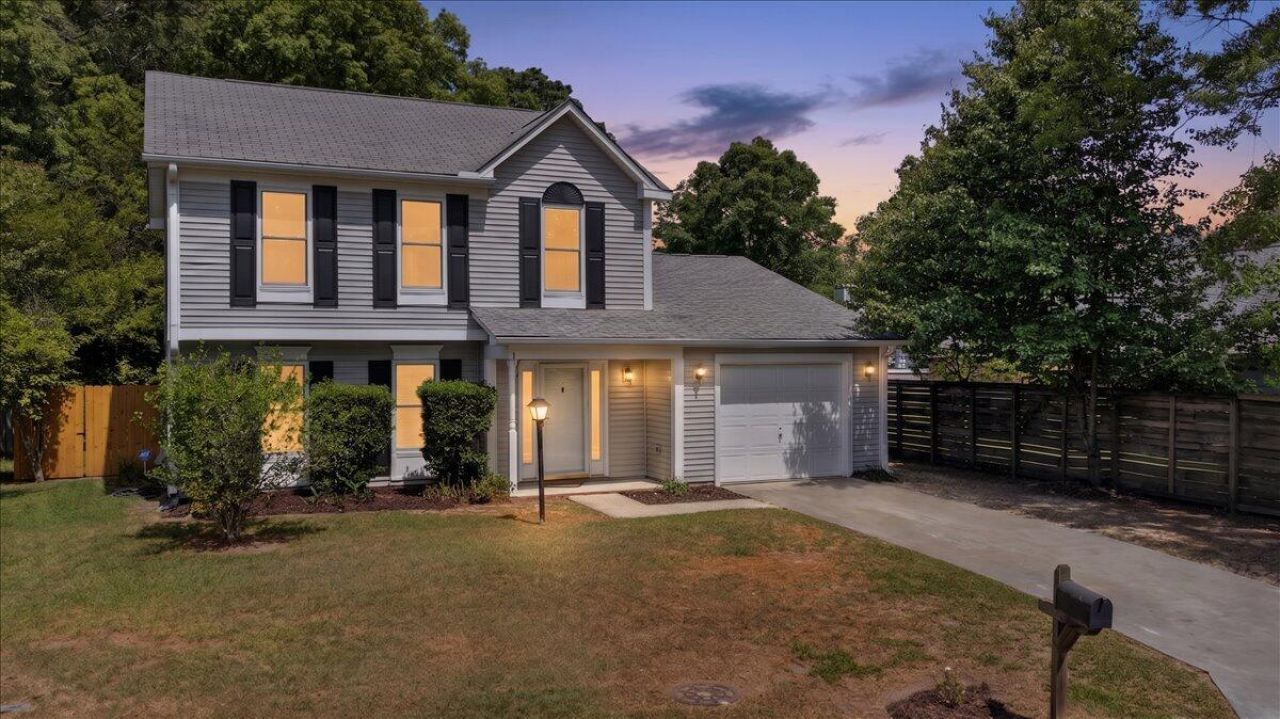 8467 Walsham Street Photo 43