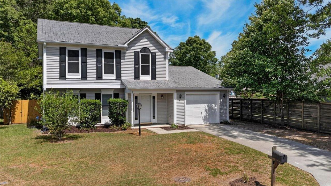 8467 Walsham Street Photo 44