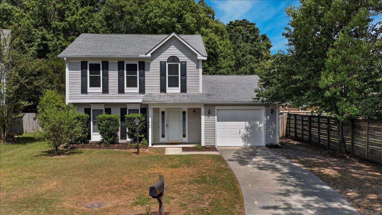 8467 Walsham Street Photo 45