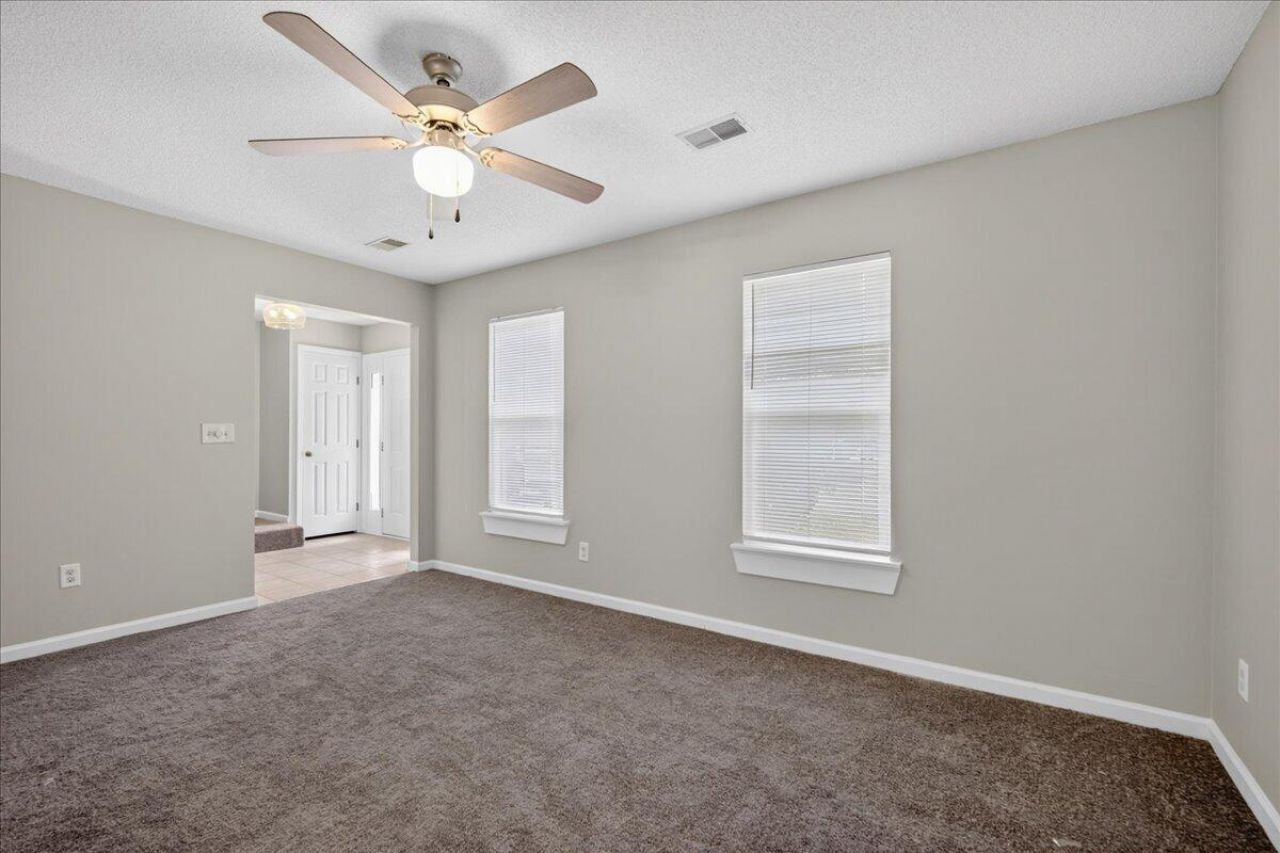 8467 Walsham Street Photo 51