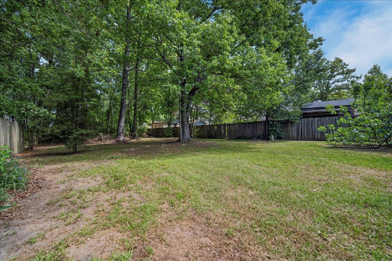 8467 Walsham Street Photo 68