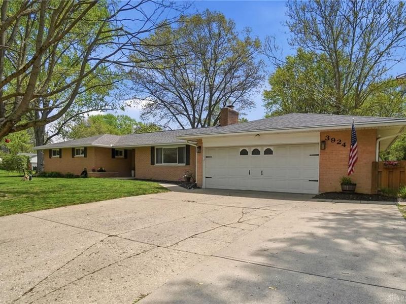 3924 Rexford Road, Beavercreek, OH 45430 Photo 2