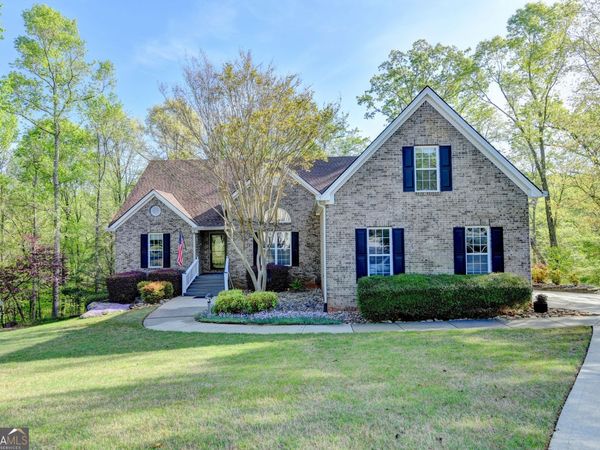 124 Edgewater Court, Braselton, GA 30517