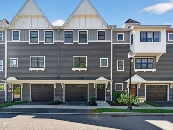 6 Whistler Court, Saratoga Springs, NY 12866