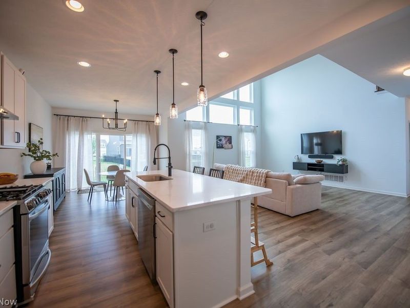 428 Oakland Hills Loop, Commercial Point, OH 43116 Photo 13