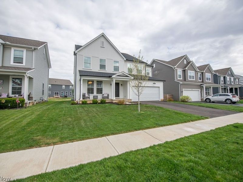 428 Oakland Hills Loop, Commercial Point, OH 43116 Photo 3