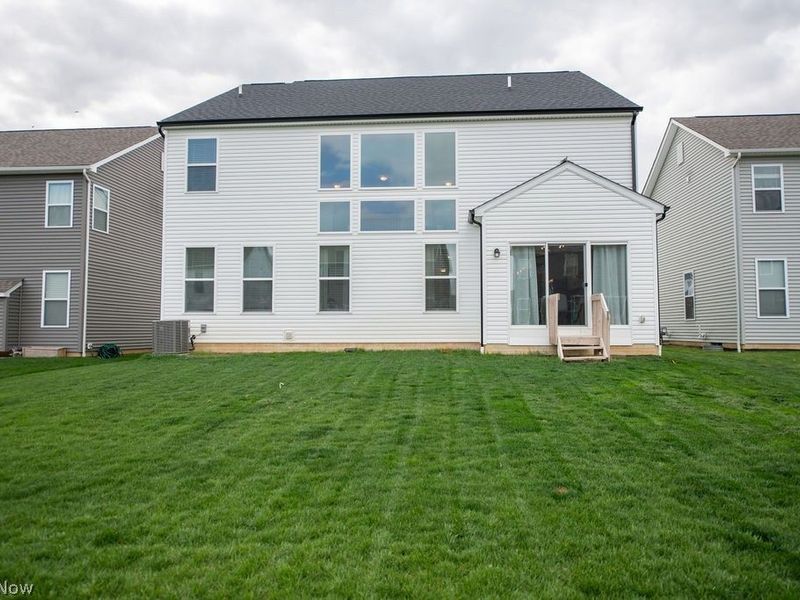 428 Oakland Hills Loop, Commercial Point, OH 43116 Photo 4