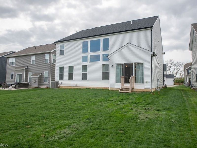 428 Oakland Hills Loop, Commercial Point, OH 43116 Photo 5