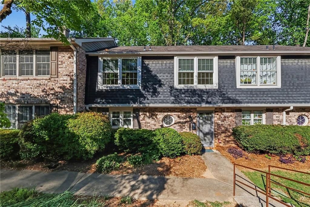 2335 Northlake Court Ne, Atlanta, GA 30345 Main Photo