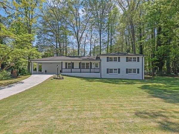 210 Suburban Drive NE, Kennesaw, GA 30144