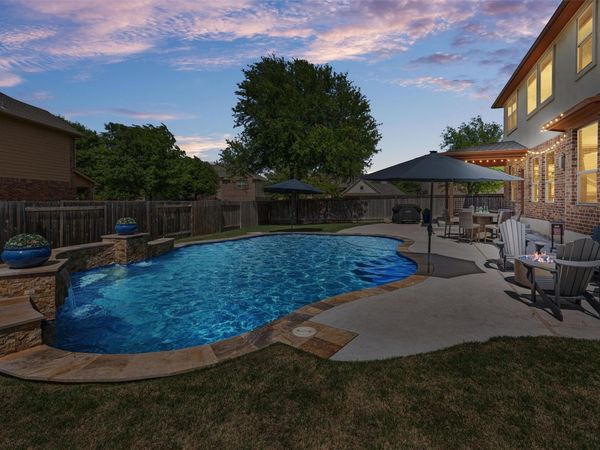 200 Lake Livingston DR, Georgetown, TX 78628