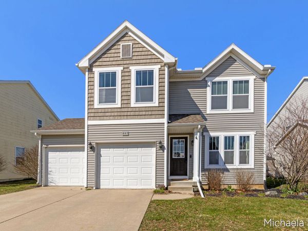 607 Nantucket Drive, Lansing, MI 48906
