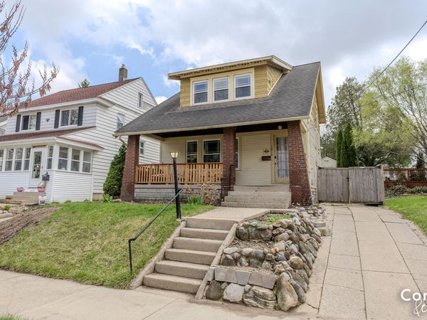 1016 Lyon Street NE, Grand Rapids, MI 49503