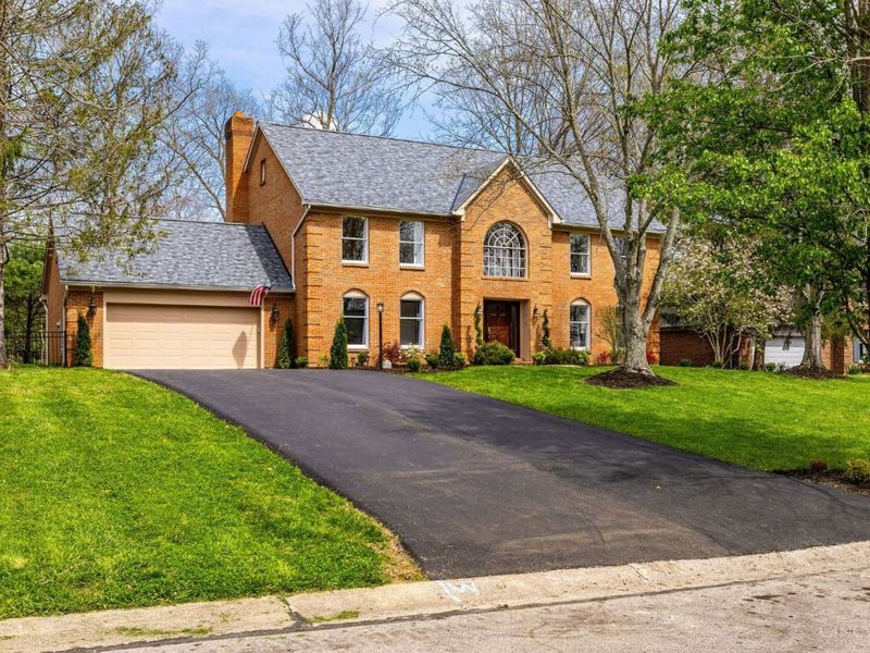 10720 Weatherstone Court, Loveland, OH 45140 Photo 2