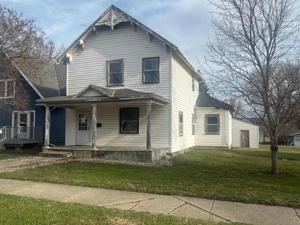 505 E Chestnut Street, Redwood Falls, MN 56283