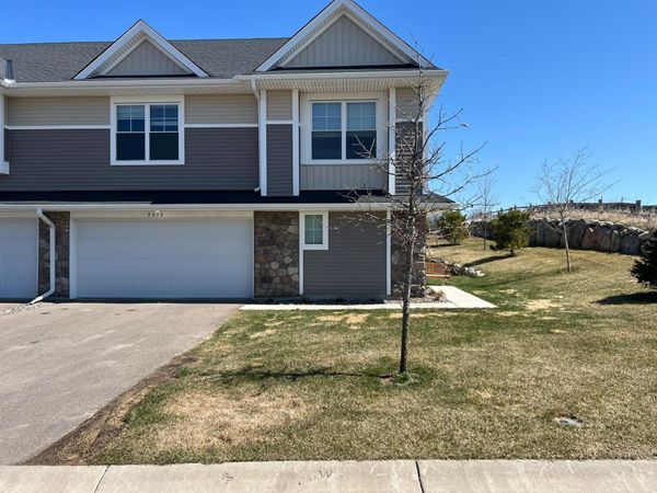 9515 Bridle Way, Victoria, MN 55386