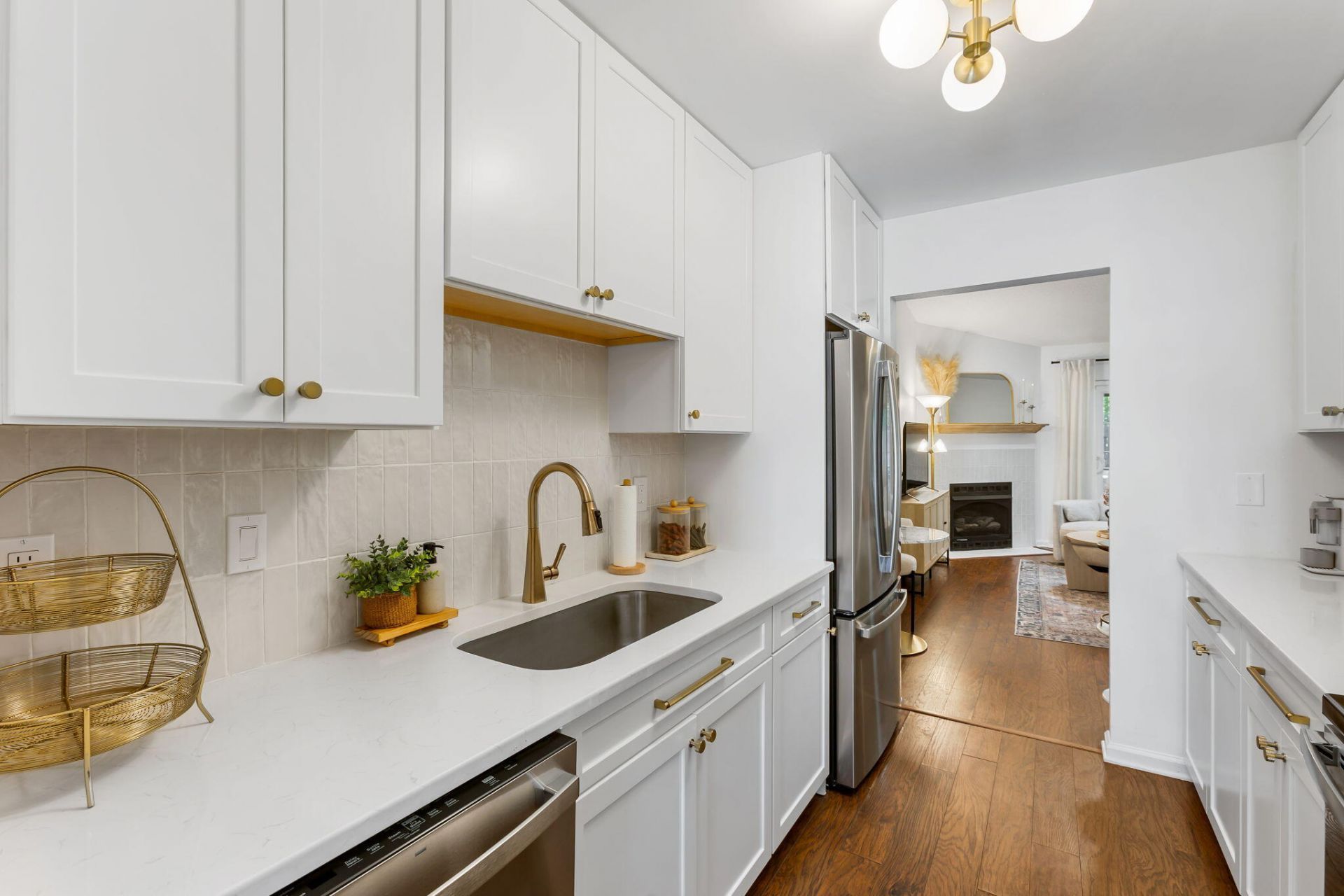 1323 Pinnacle Lane Photo 5