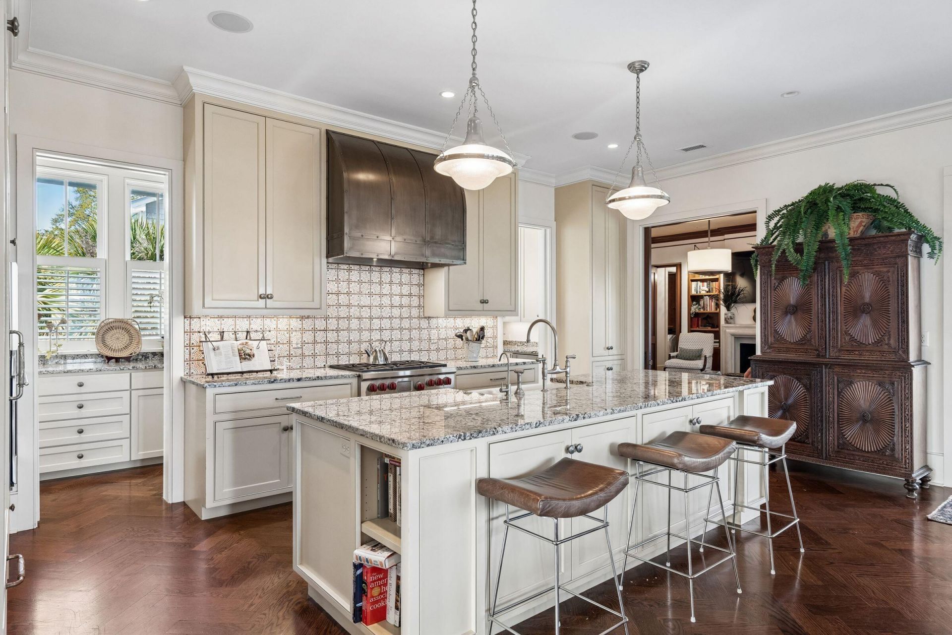 405 Seabreeze Lane Photo 17