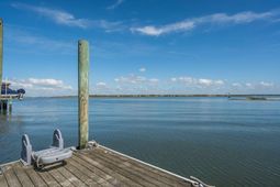 405 Seabreeze Lane photo 4