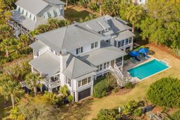 405 Seabreeze Lane photo 4