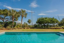 405 Seabreeze Lane photo 4