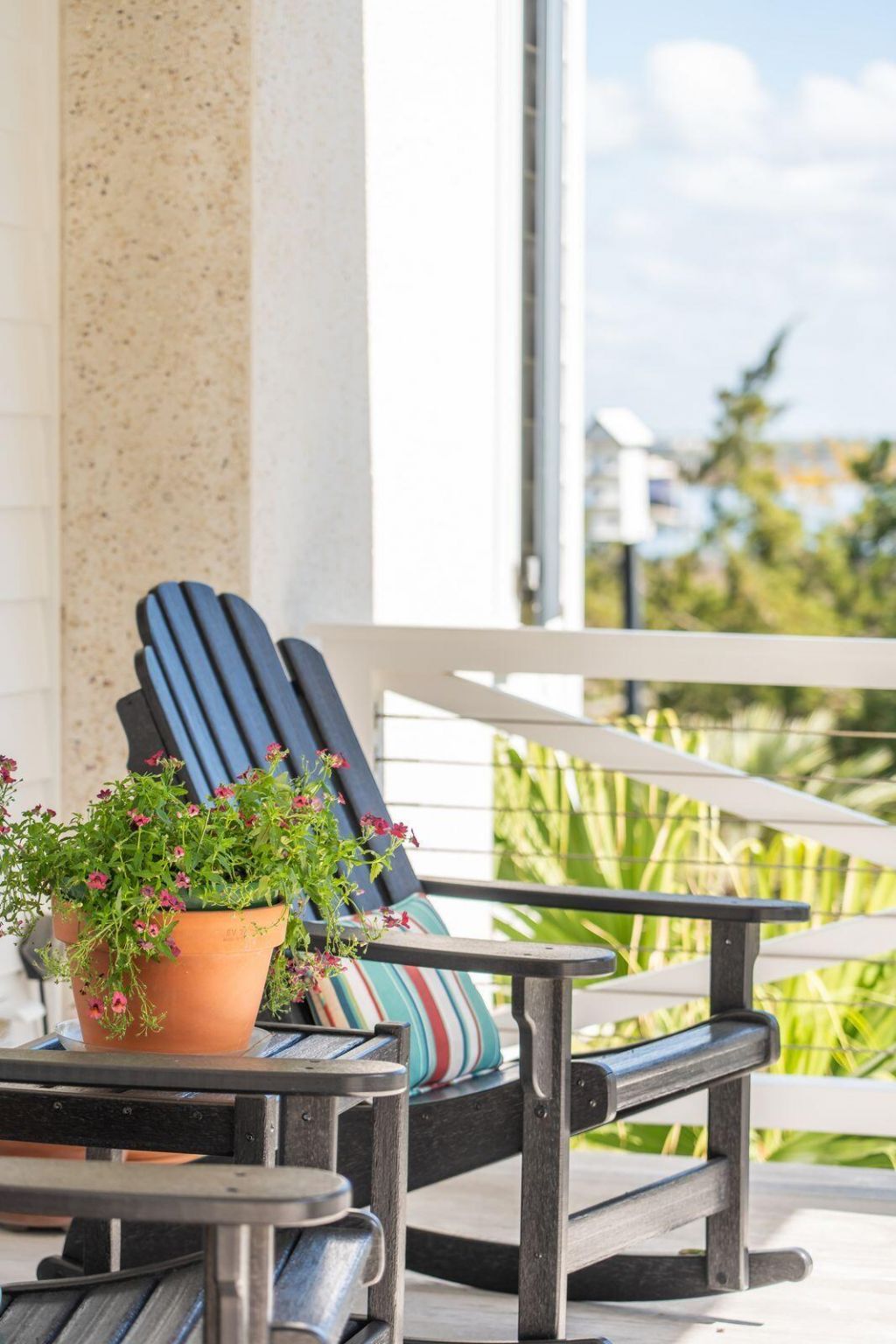 405 Seabreeze Lane Photo 7