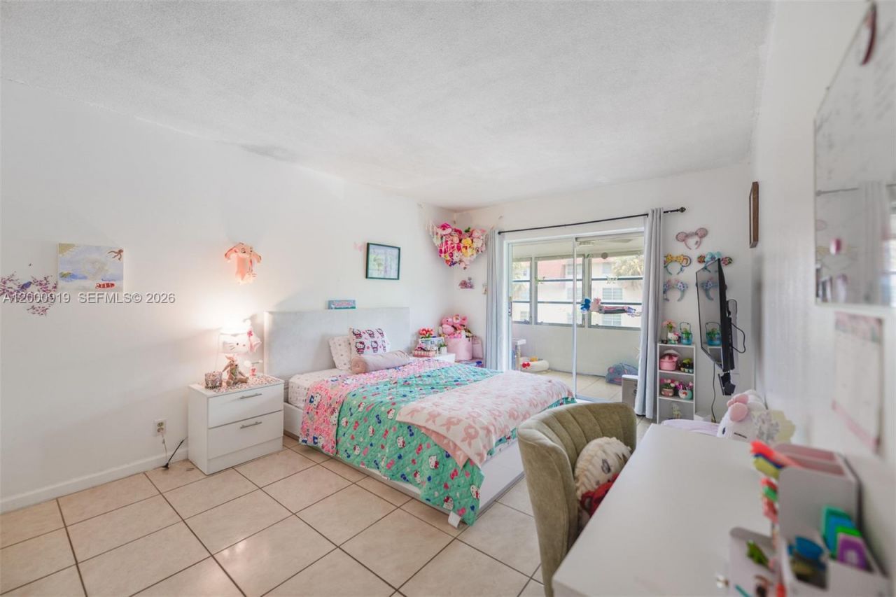 3071 NW 47th Ter, Unit 227, Lauderdale Lakes, FL 33313 Photo