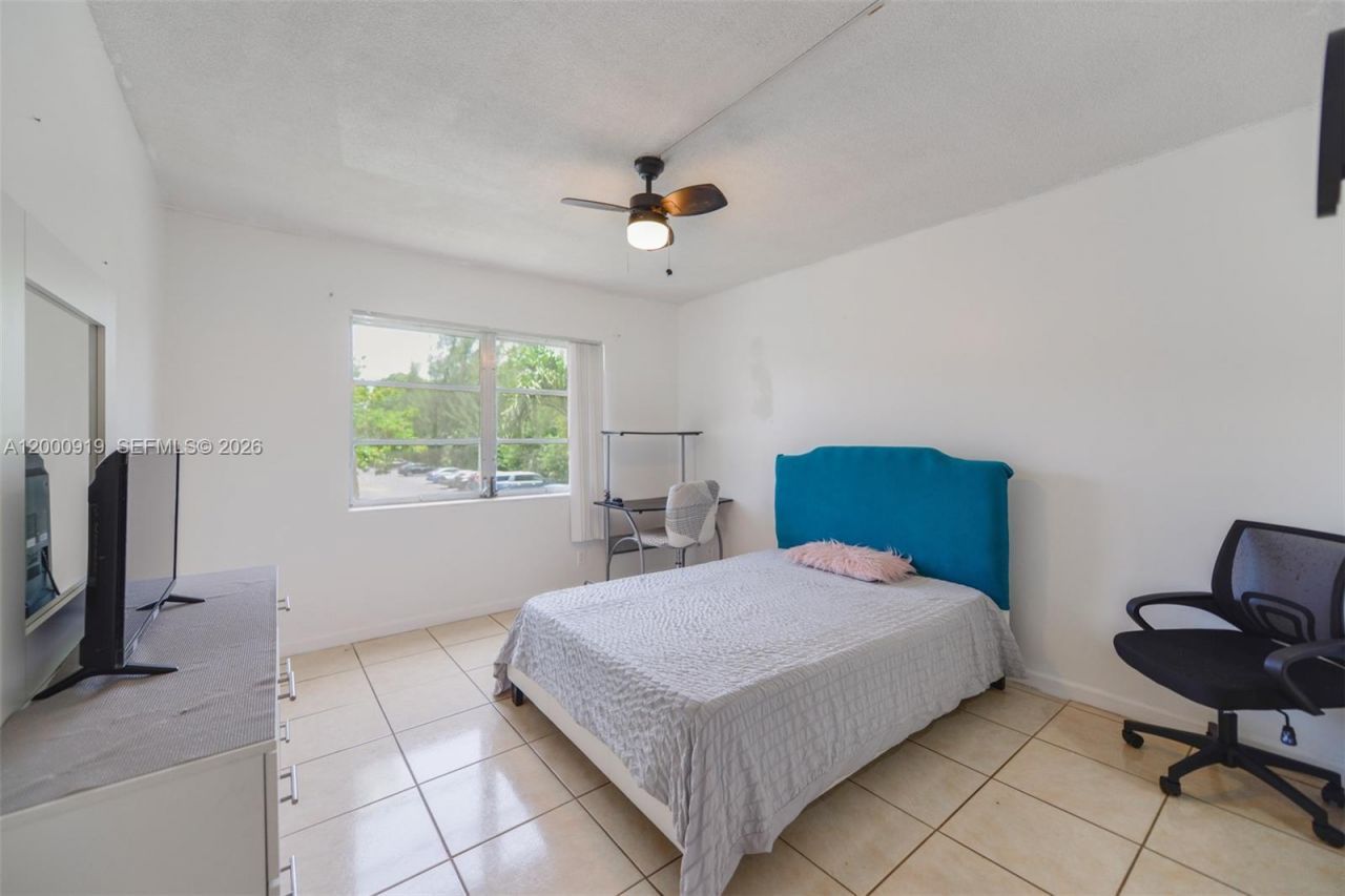 3071 NW 47th Ter, Unit 227, Lauderdale Lakes, FL 33313 Photo