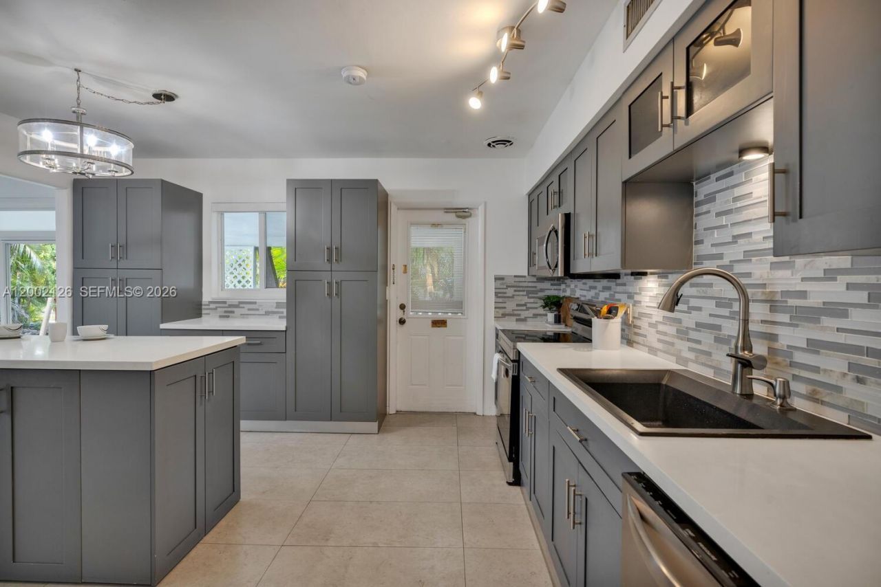 1031 NE Little River Dr, Unit 1031, Miami, FL 33138 Photo