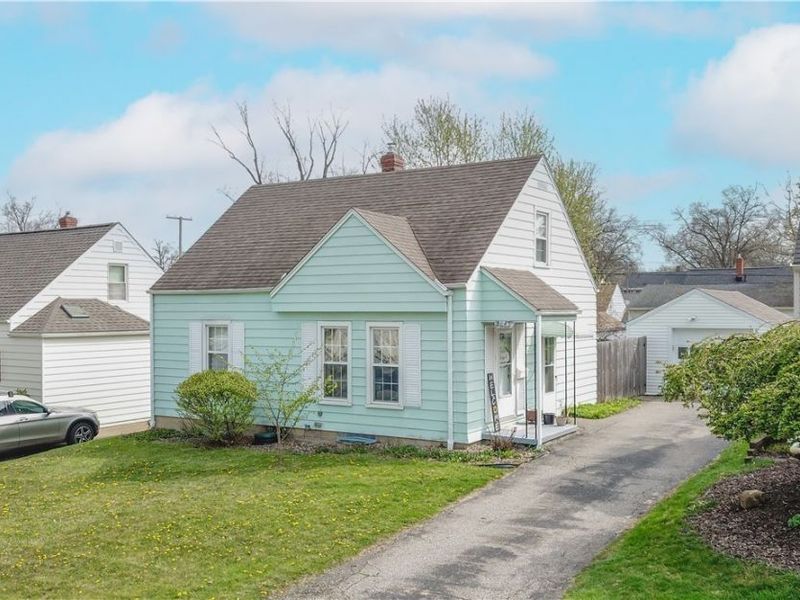 2447 24th Street, Cuyahoga Falls, OH 44223 Photo 1