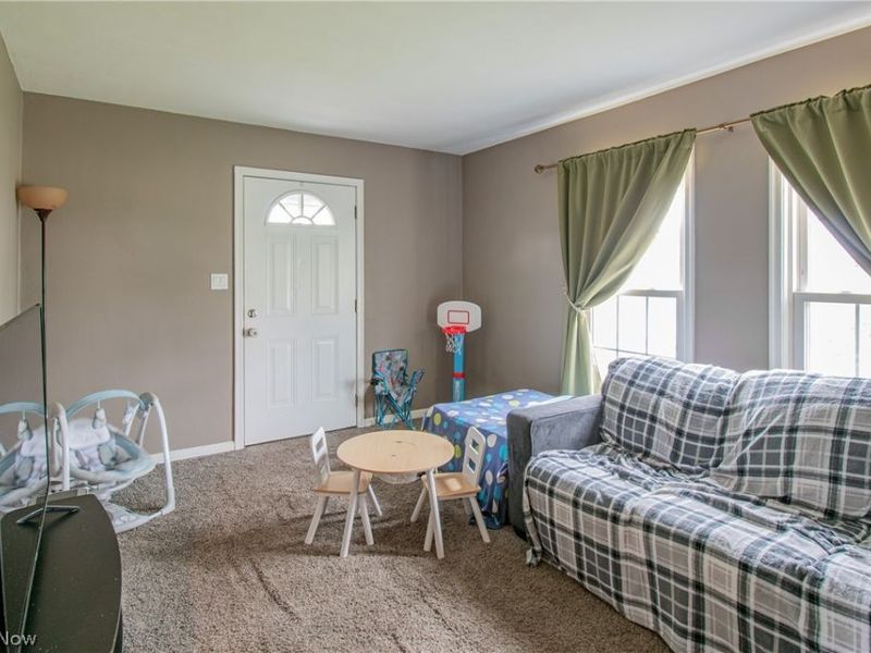 2447 24th Street, Cuyahoga Falls, OH 44223 Photo 11