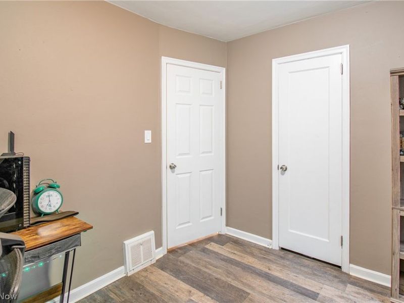 2447 24th Street, Cuyahoga Falls, OH 44223 Photo 13