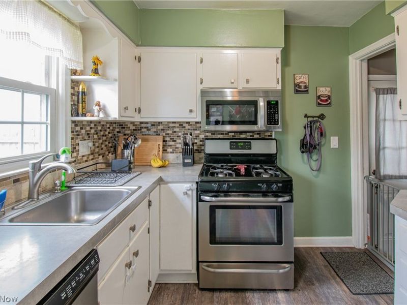 2447 24th Street, Cuyahoga Falls, OH 44223 Photo 6