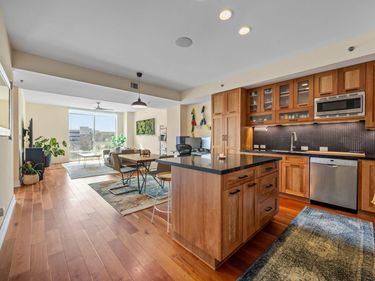 601 W Rosemary Street, Unit 319, Chapel Hill, NC 27516