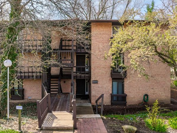 5505 Lakeside Drive , Unit 2F, Lisle, IL 60532