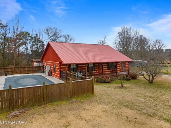 855 Chestnut Grove Circle , Dandridge, TN 37725