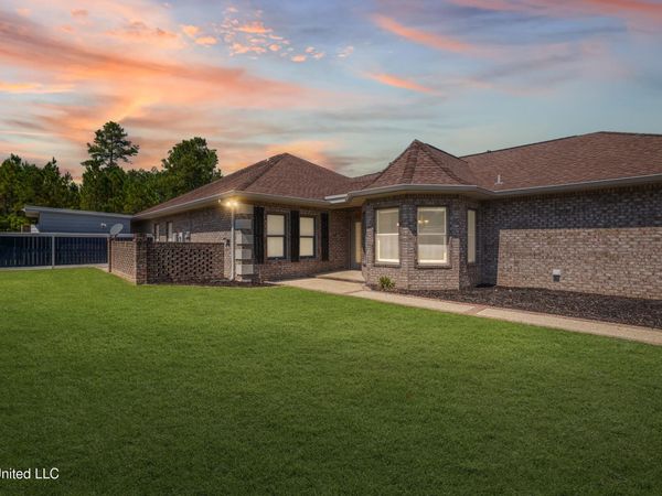 15301 Parker Road, Biloxi, MS 39532