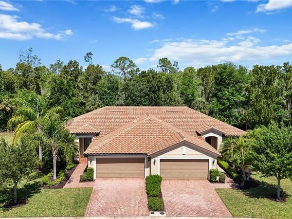 9074 Triangle Palm LN, FORT MYERS, FL 33913