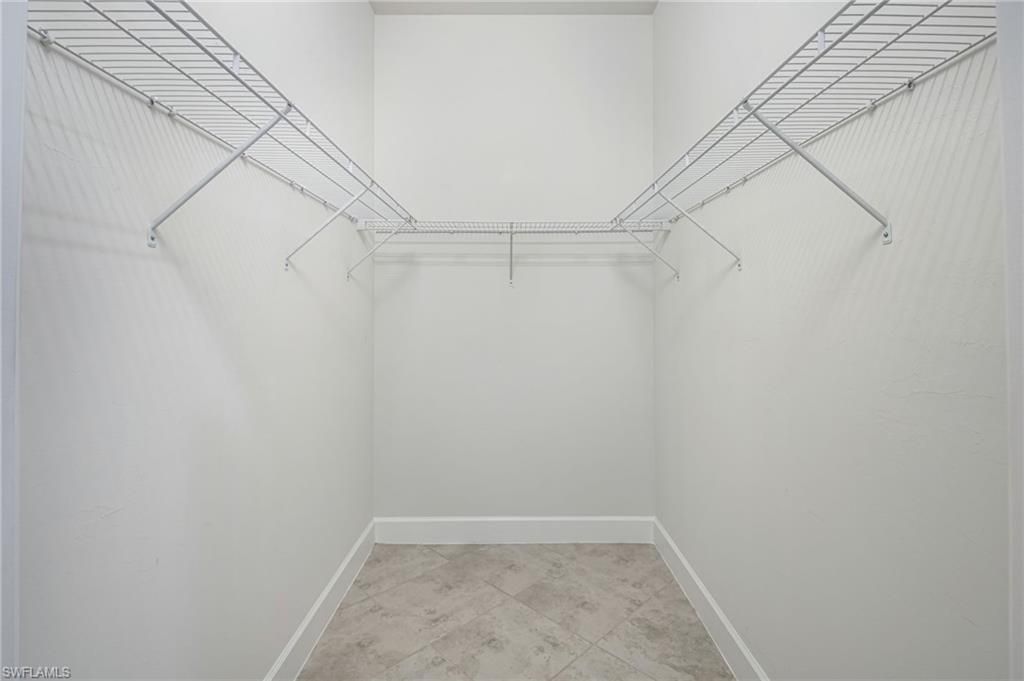 9074 Triangle Palm Ln, Fort Myers, FL 33913 Photo