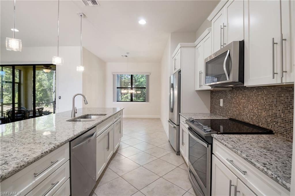 9074 Triangle Palm Ln, Fort Myers, FL 33913 Photo