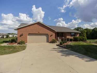 600 S Bray Street, Unit a, New Carlisle, IN 46552