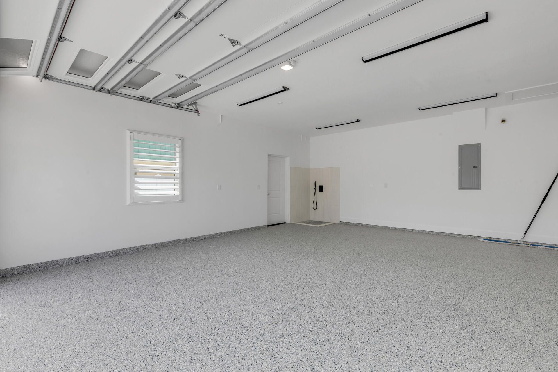 210 Due East Street, New Smyrna Beach, FL 32169 Photo