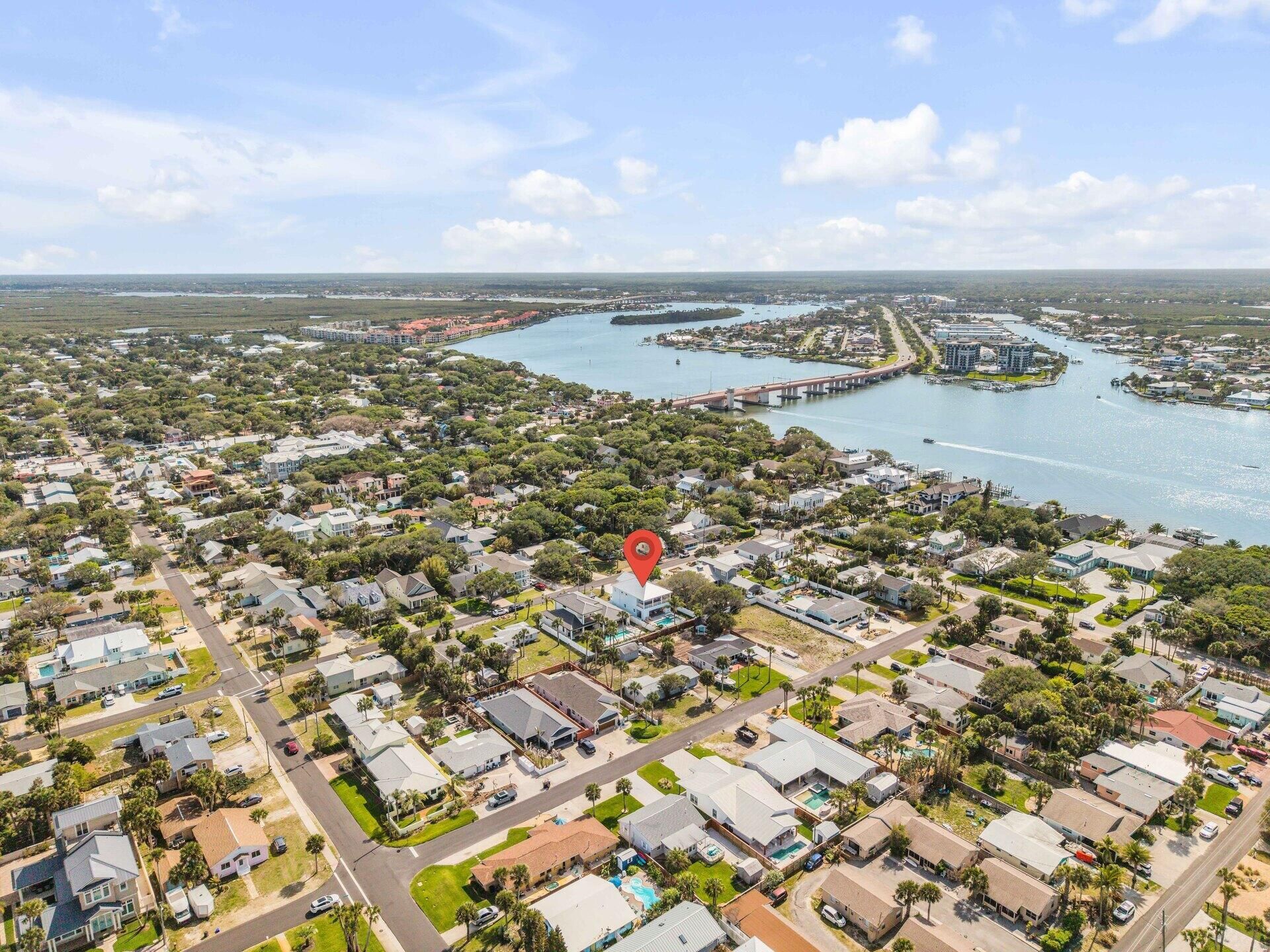 210 Due East Street, New Smyrna Beach, FL 32169 Photo
