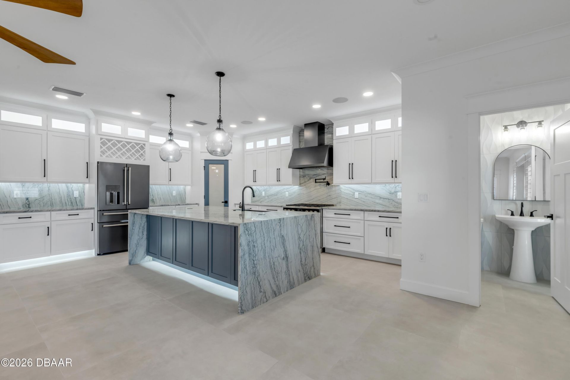 210 Due East Street, New Smyrna Beach, FL 32169 Photo