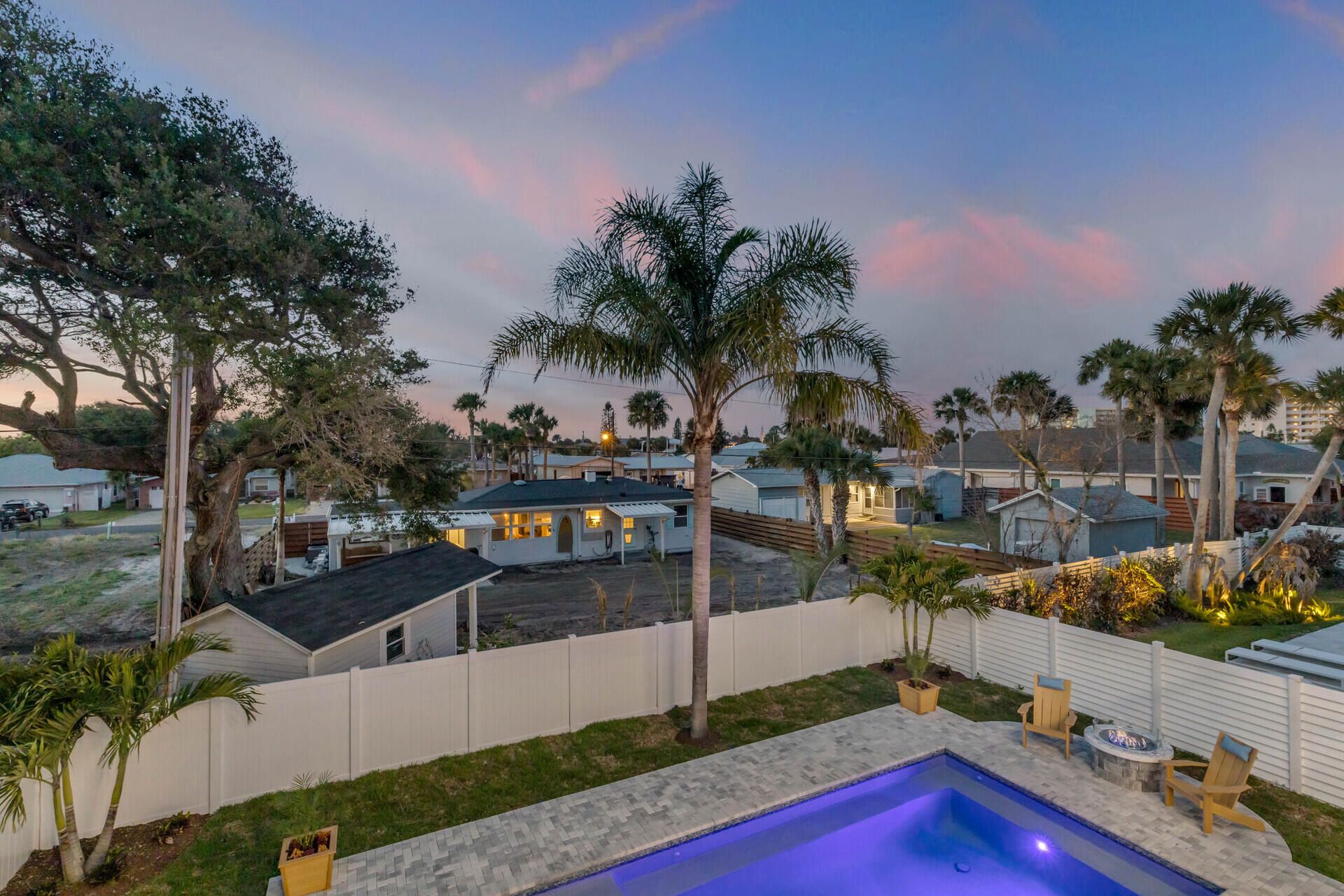 210 Due East Street, New Smyrna Beach, FL 32169 Photo