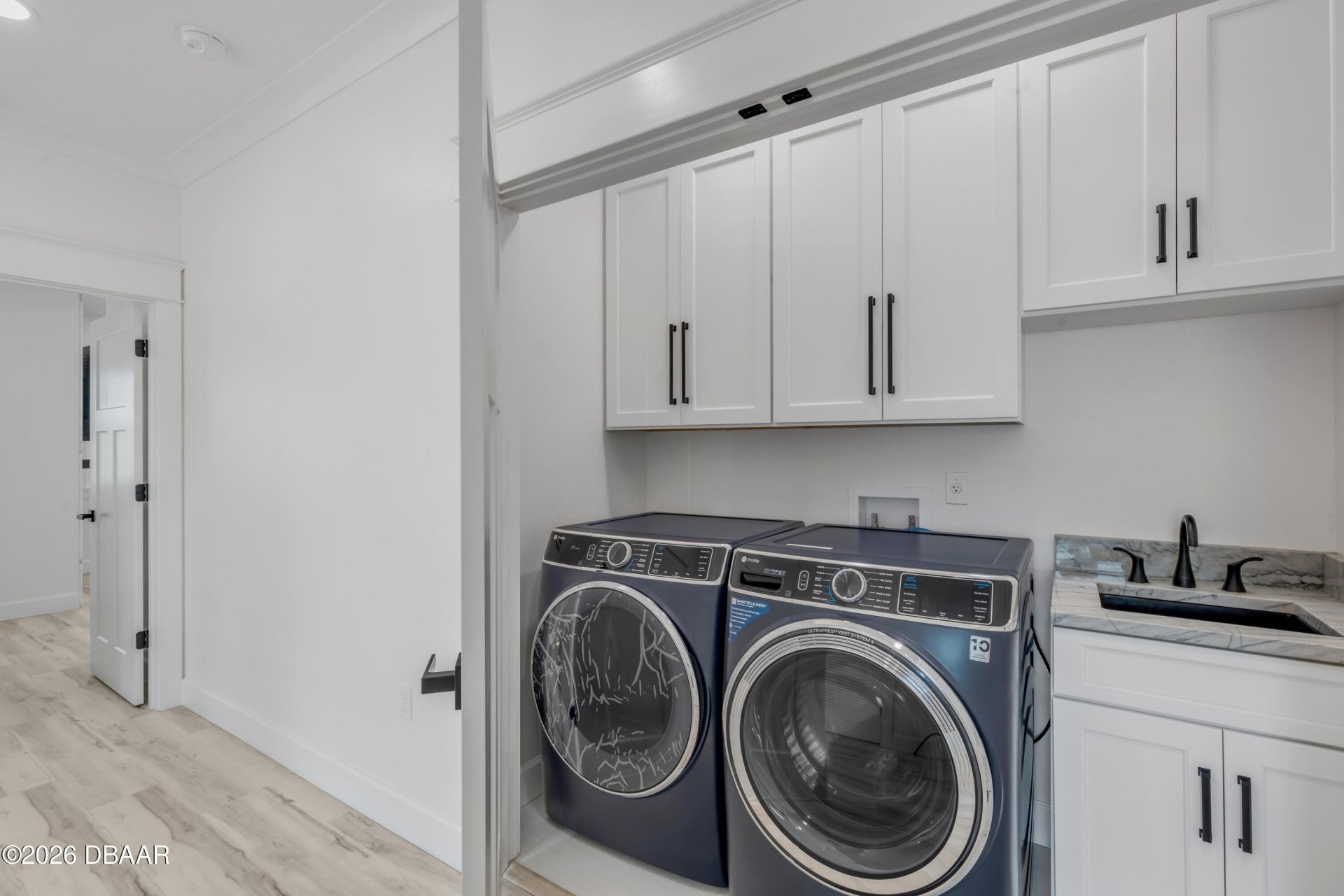 210 Due East Street, New Smyrna Beach, FL 32169 Photo