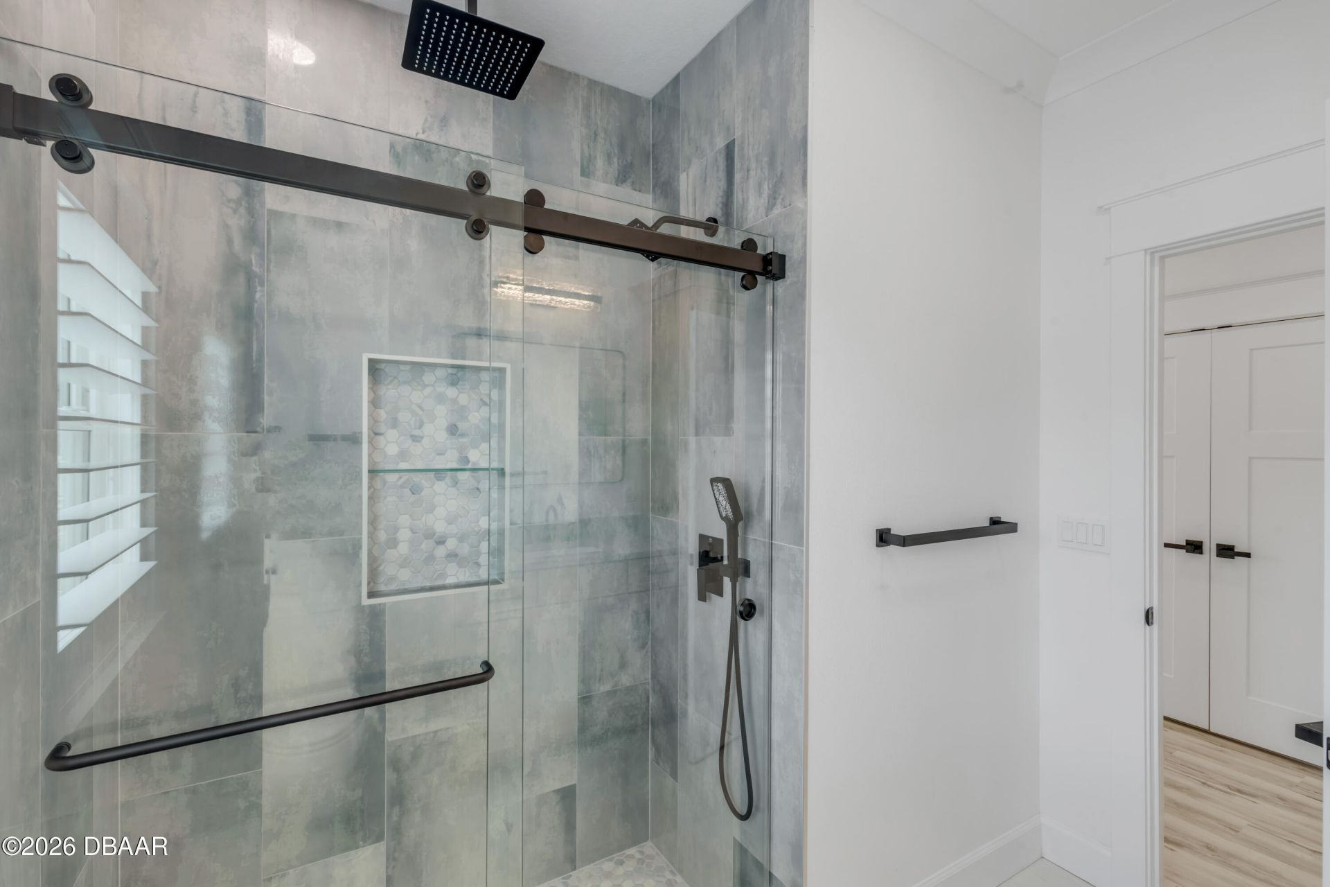 210 Due East Street, New Smyrna Beach, FL 32169 Photo