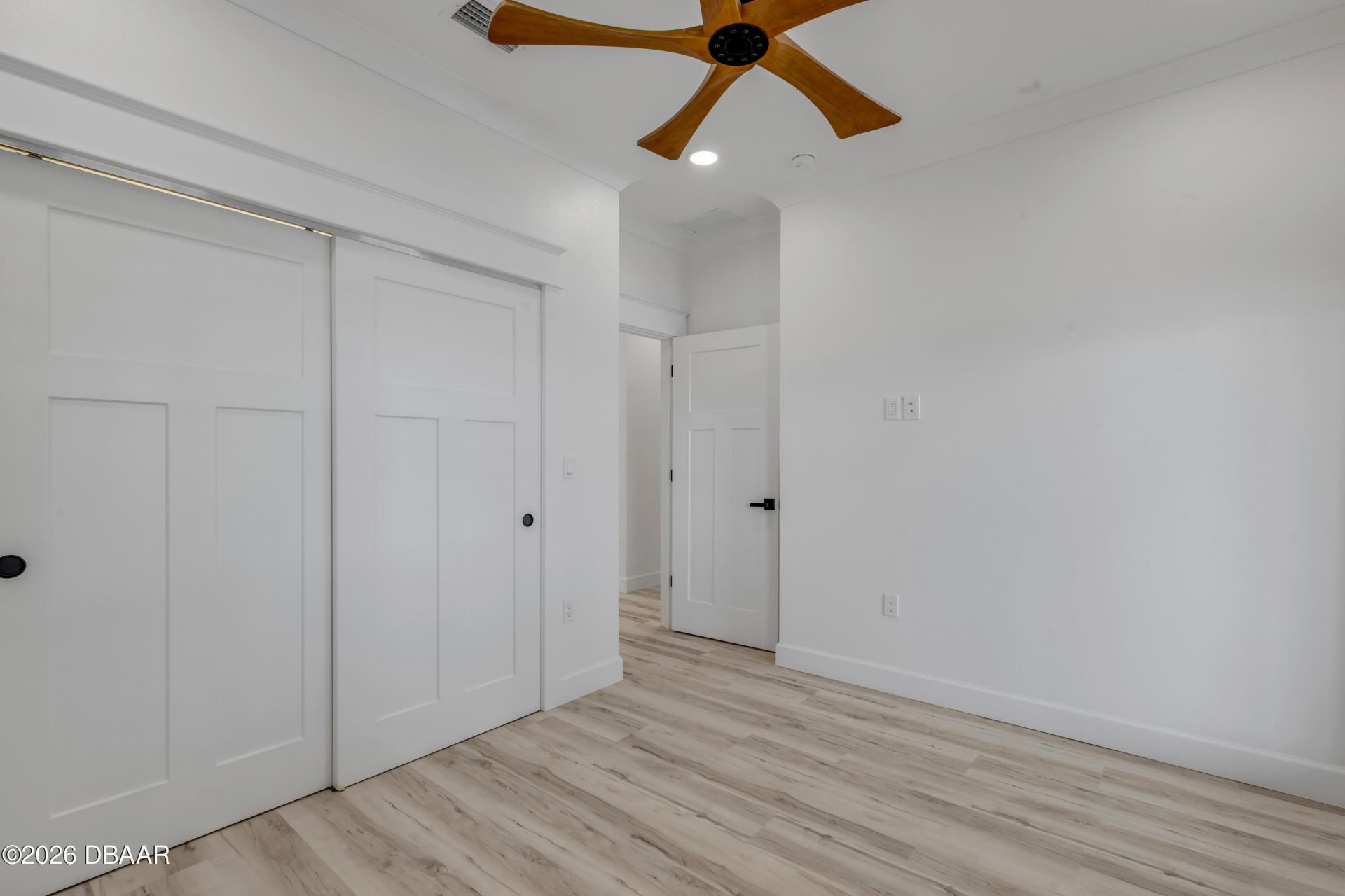 210 Due East Street, New Smyrna Beach, FL 32169 Photo