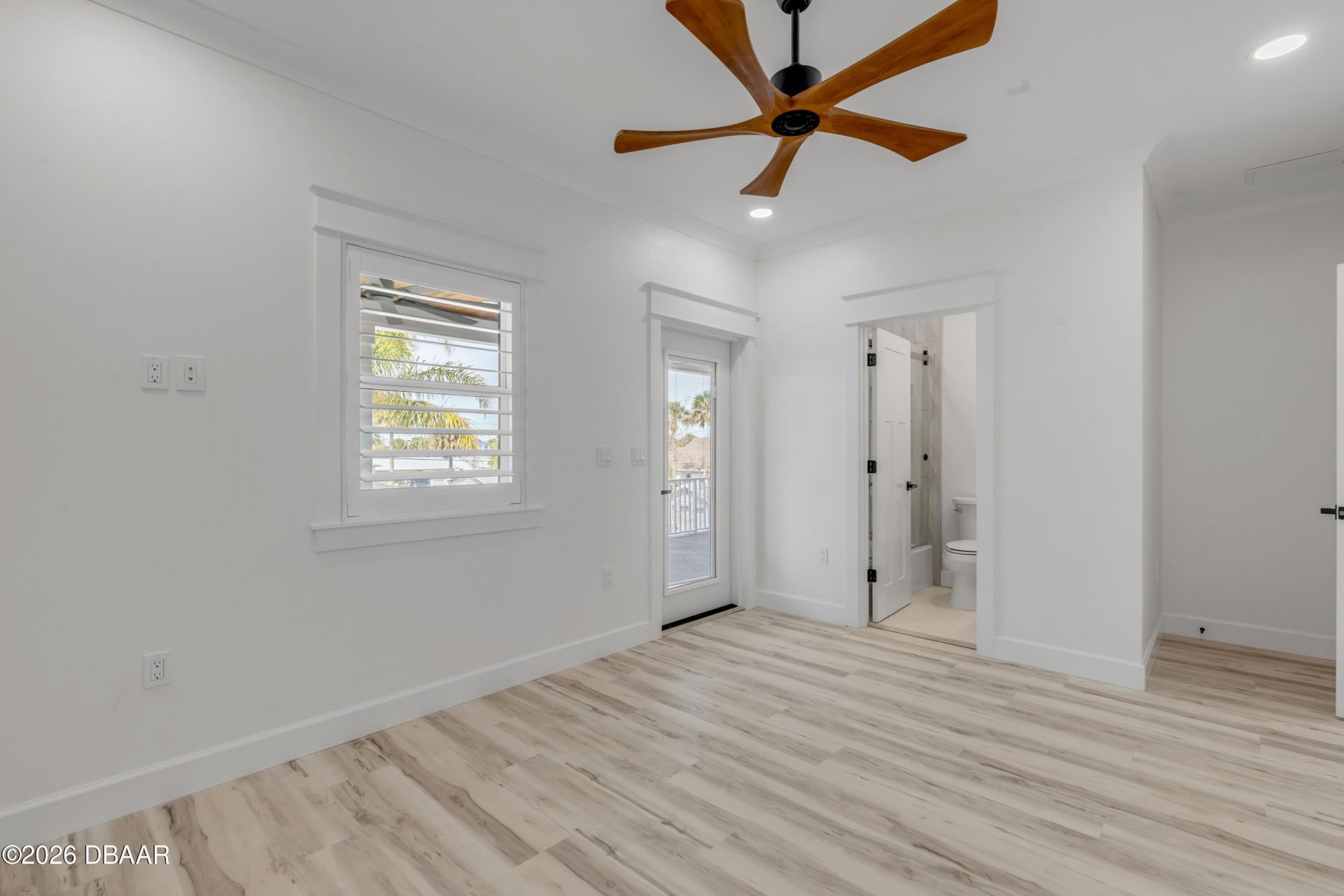 210 Due East Street, New Smyrna Beach, FL 32169 Photo