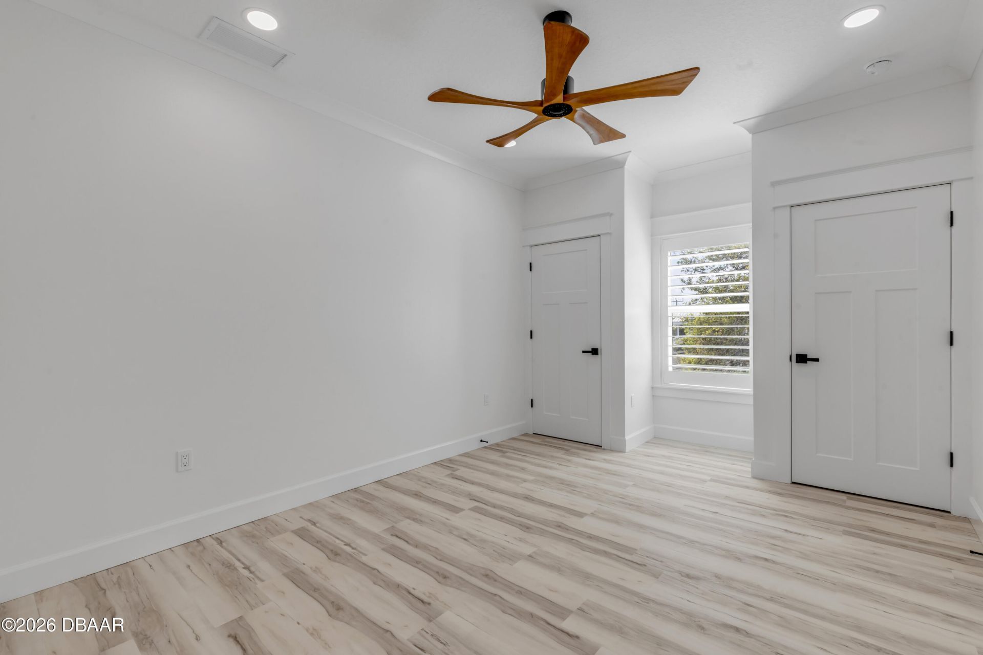 210 Due East Street, New Smyrna Beach, FL 32169 Photo